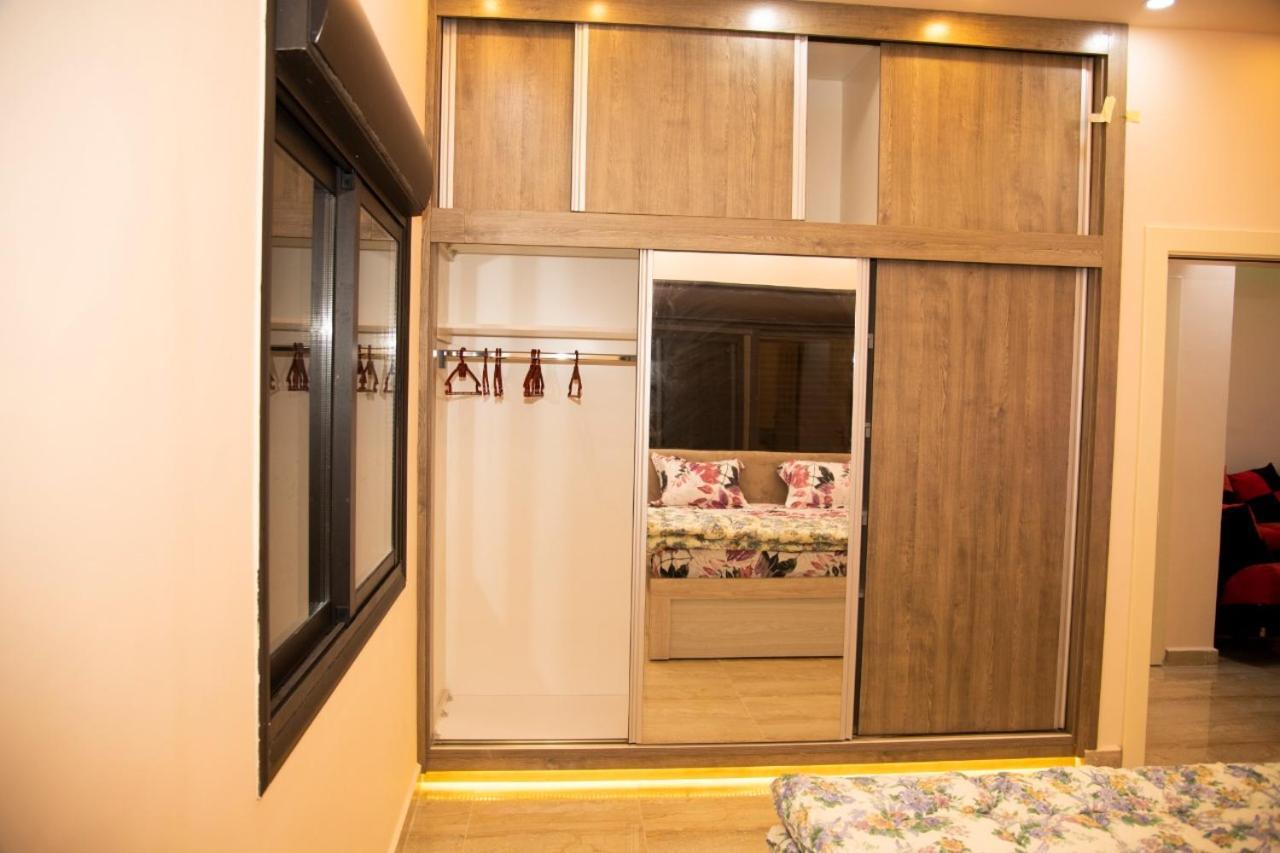Lotus Housing For Furnished Apartments Dzseras Kültér fotó