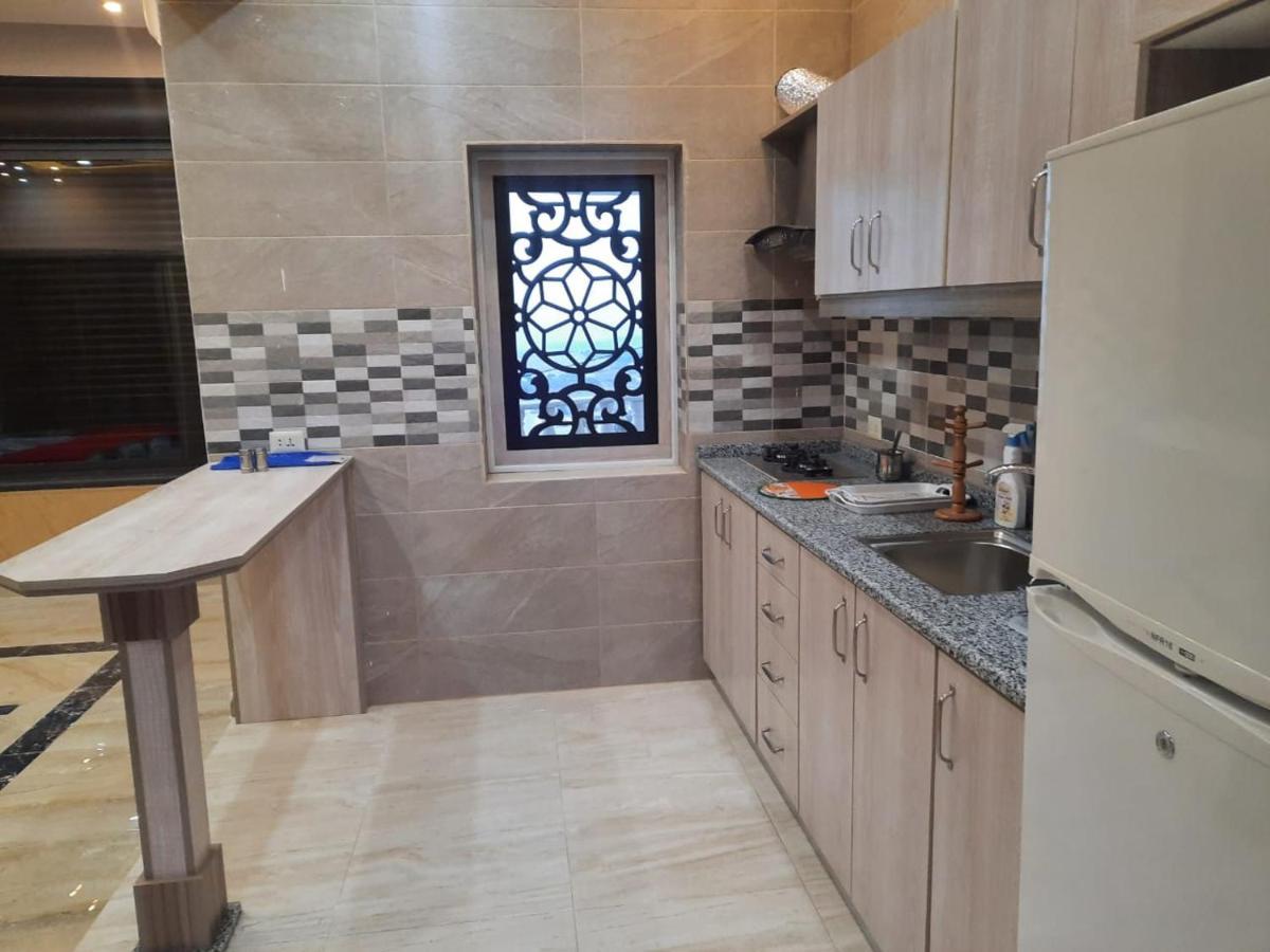 Lotus Housing For Furnished Apartments Dzseras Kültér fotó