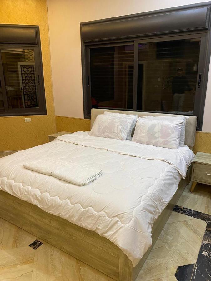 Lotus Housing For Furnished Apartments Dzseras Kültér fotó