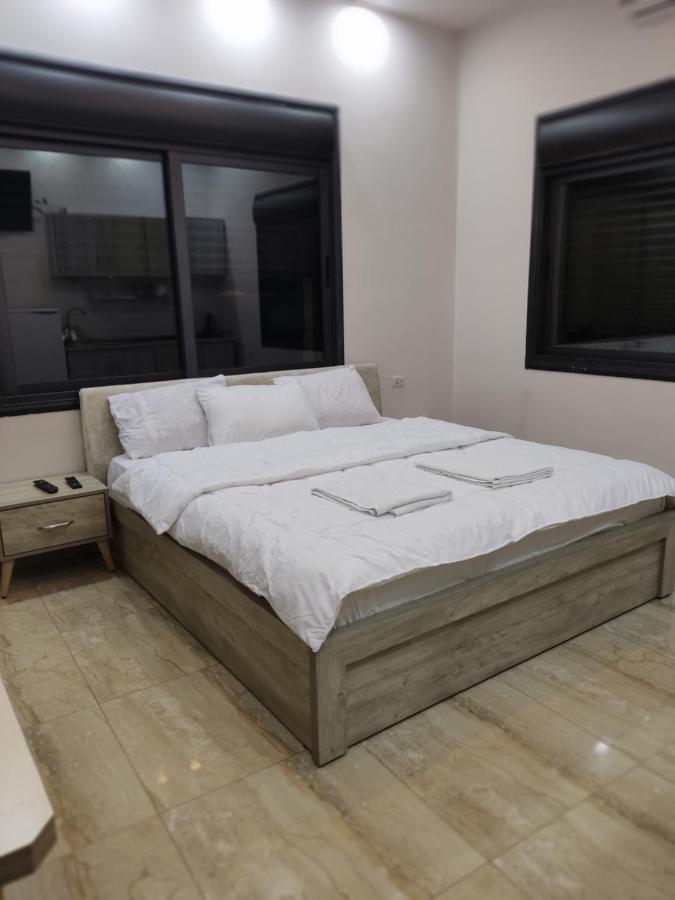 Lotus Housing For Furnished Apartments Dzseras Szoba fotó