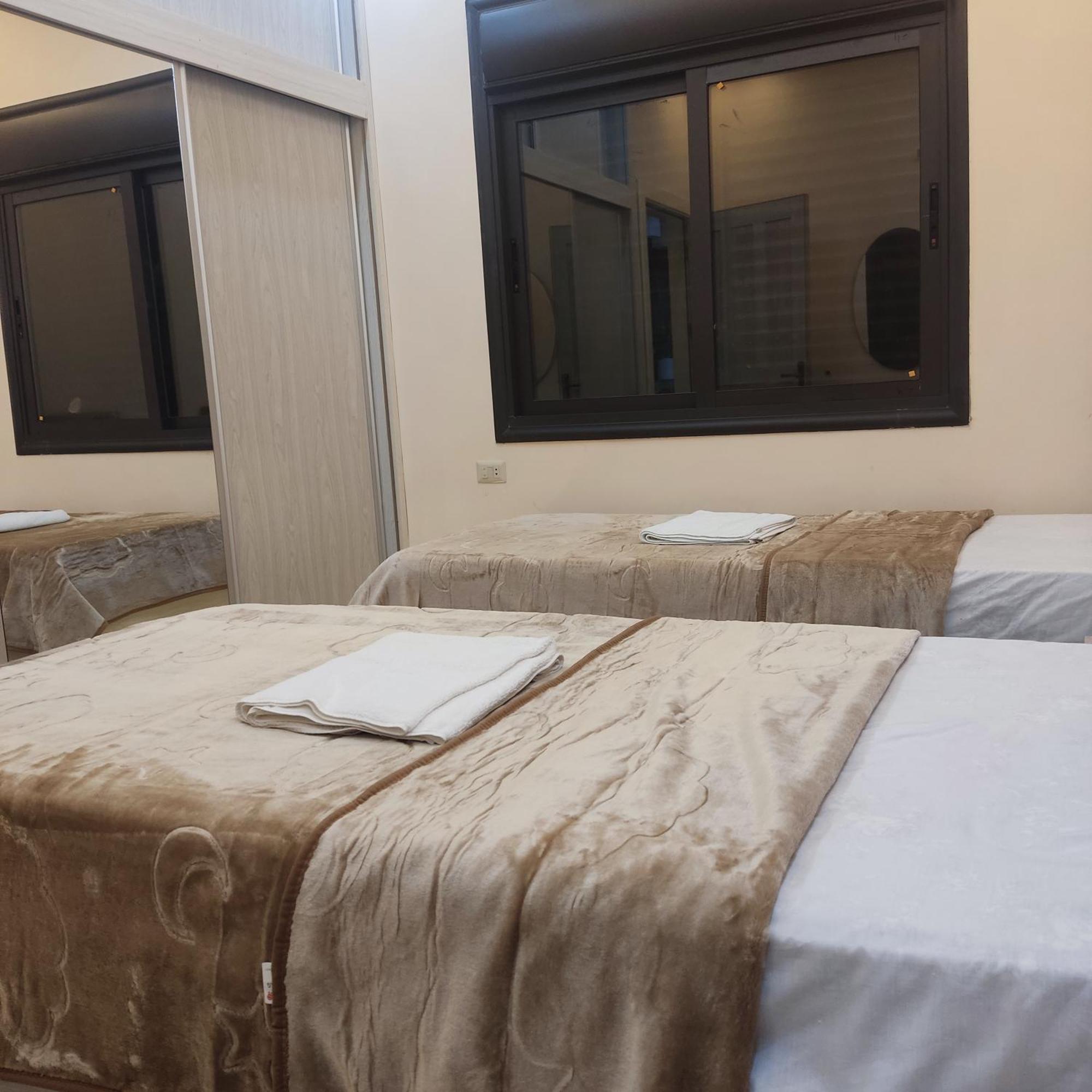 Lotus Housing For Furnished Apartments Dzseras Kültér fotó