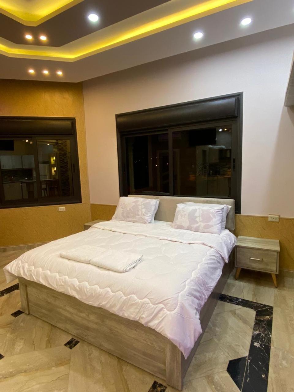 Lotus Housing For Furnished Apartments Dzseras Szoba fotó